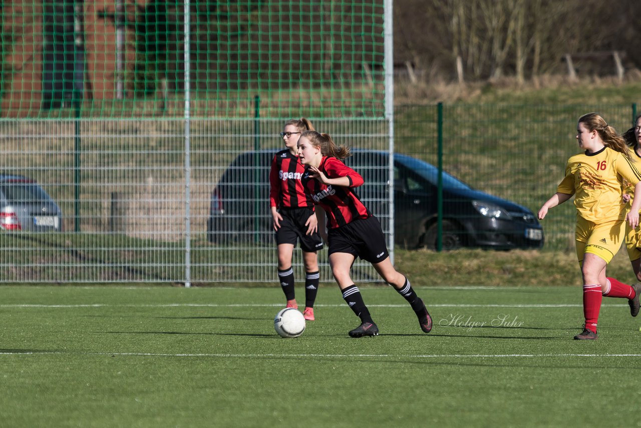 Bild 109 - B-Juniorinnen SG Weststeinburg/Bei - SV Fisia 03 : Ergebnis: 1:2